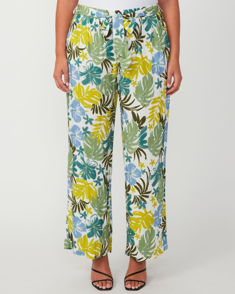 Front of a model wearing a size 24W Antibes Pant in Sky/Citron by Estelle. | dia_product_style_image_id:349520